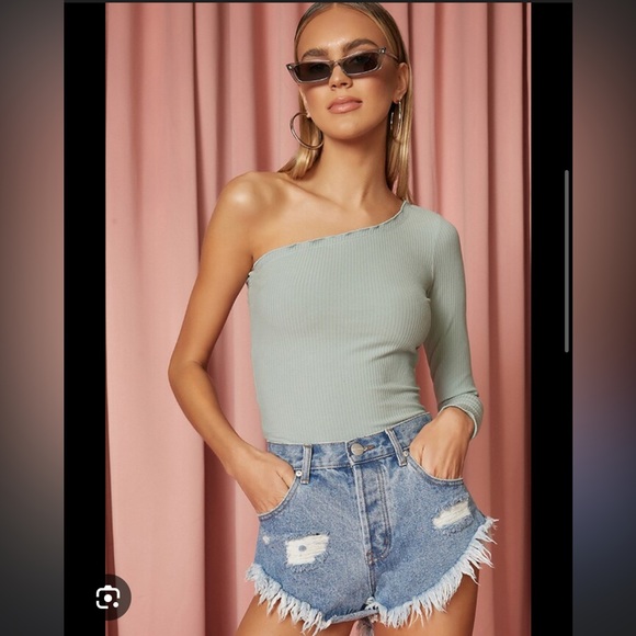 Superdown Ribbed Green Top Sage Green Medium one Shoulder Revolve - Picture 2 of 5